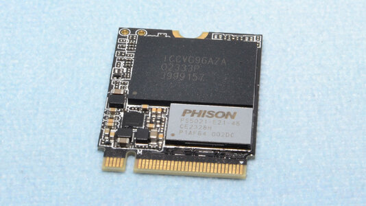 Silicon-Power-UD90-2TB-2230-(5).jpg